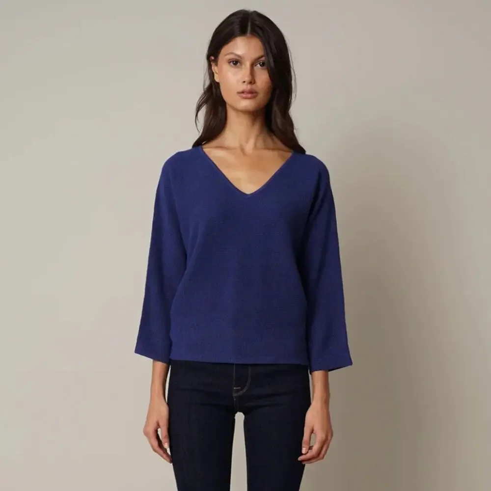 Cyrus Top ** - Picture 4 of 11